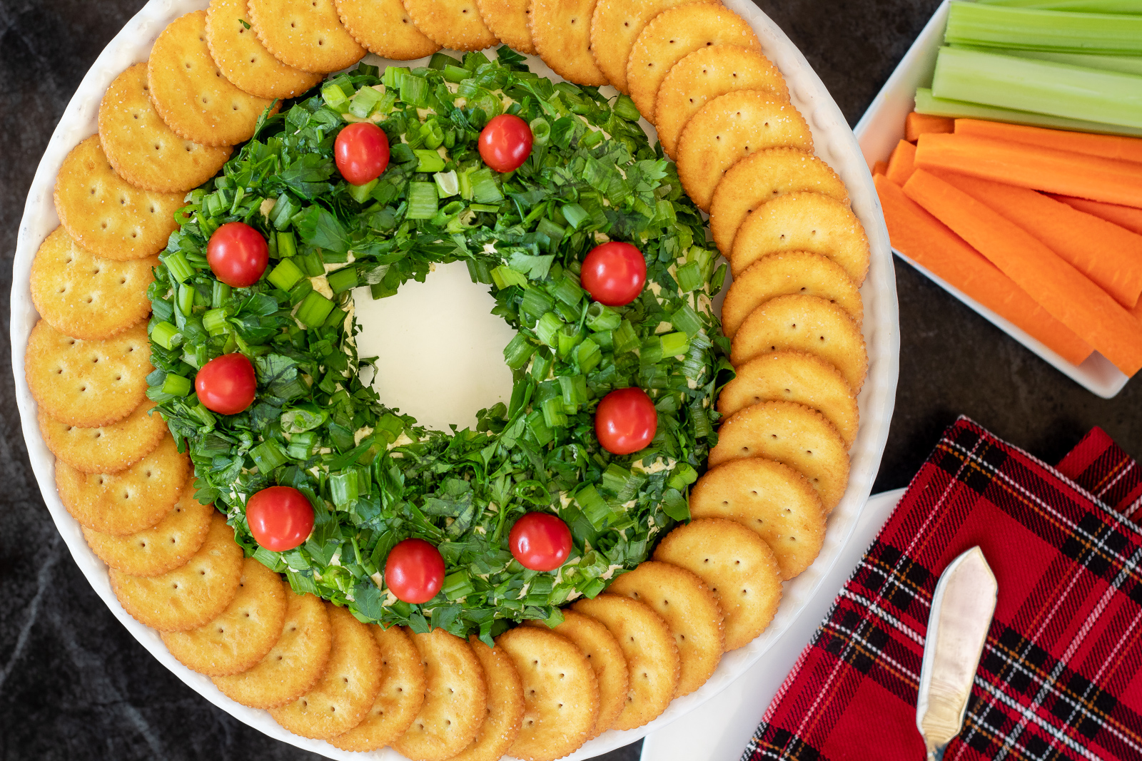 Holiday cheese ball wreath recipe