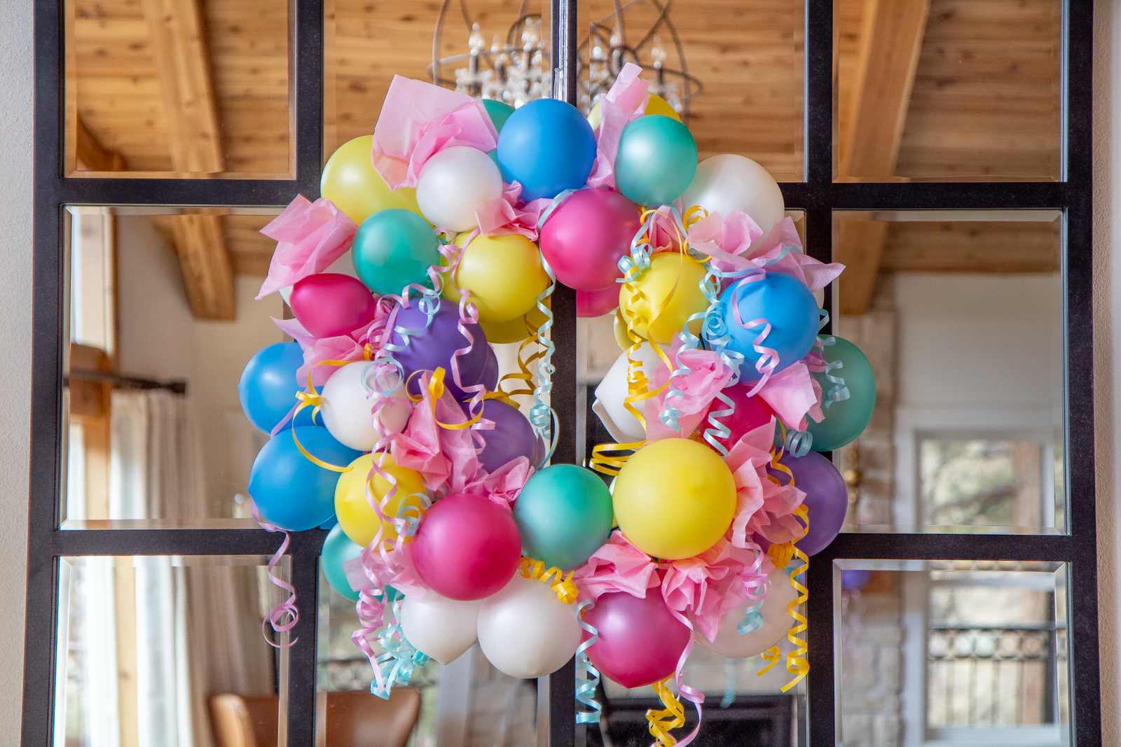 How to make a birthday balloon wreath
