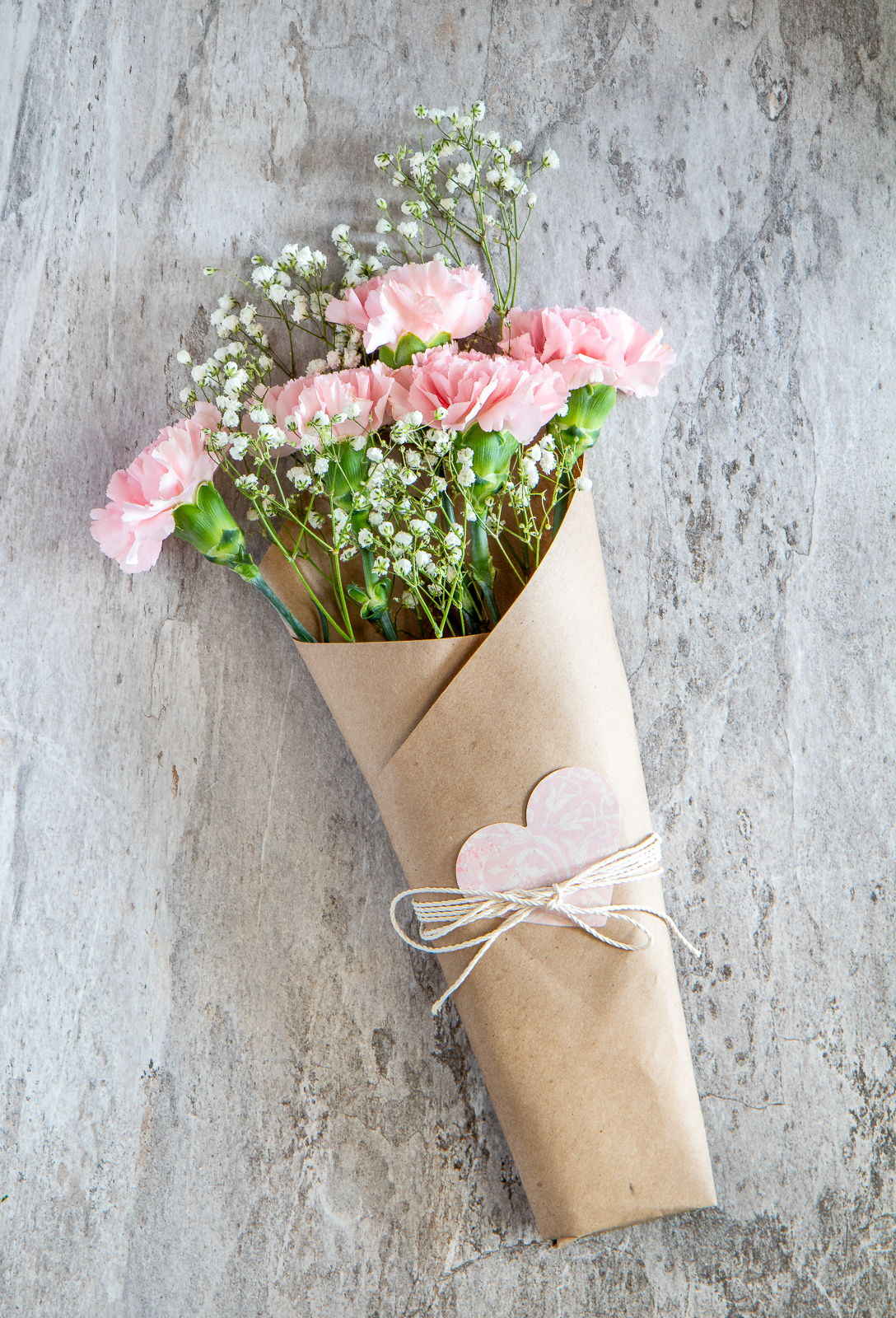  22 x 22 Kraft Paper Flower Wrapping Paper Floral