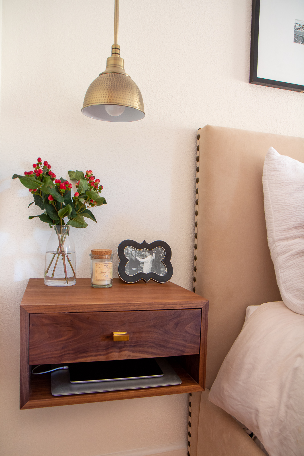 Floating nightstand charging station ideas